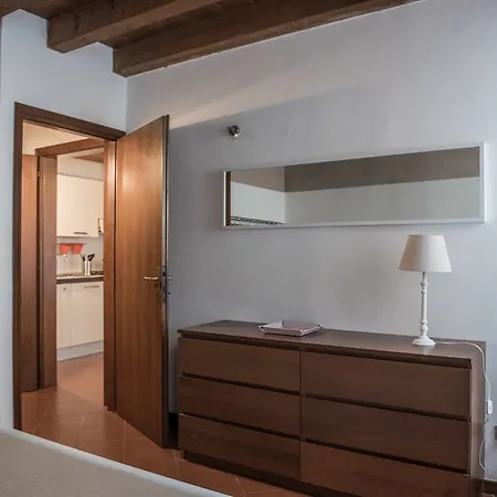 Nazaro Apartment